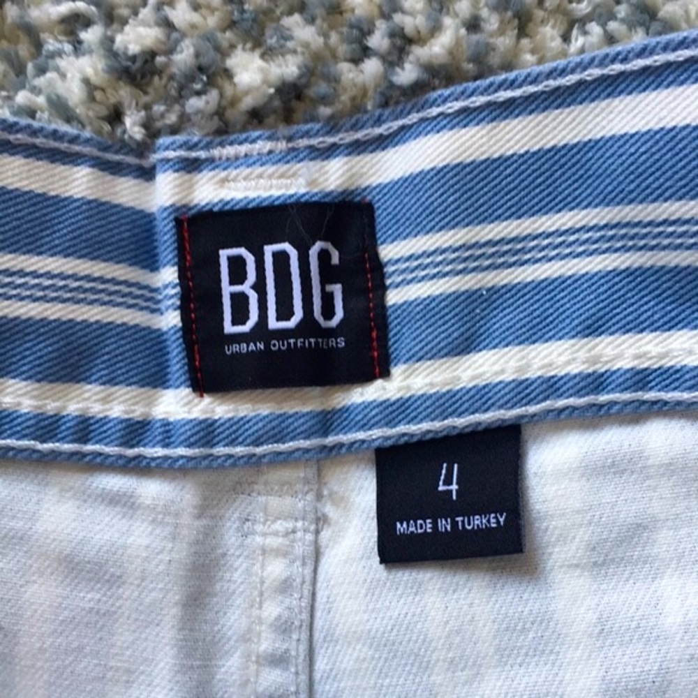 Urban Outfitters High Rise Striped shorts - Picture 3 of 9